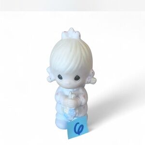 Precious Moments Flower Girl Figurine in good condition